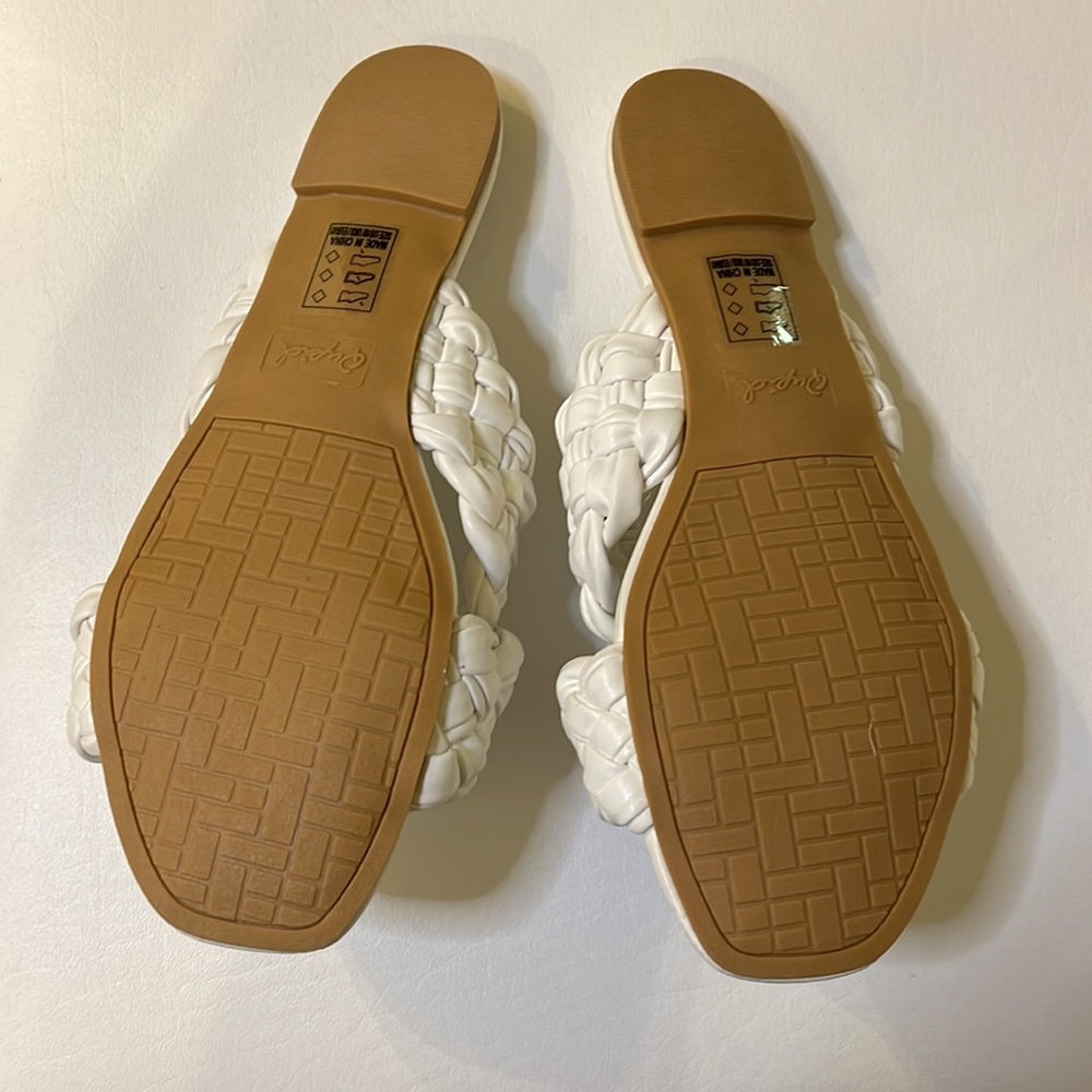 Qupid White Braided Slide Sandals - Picture 3 of 3